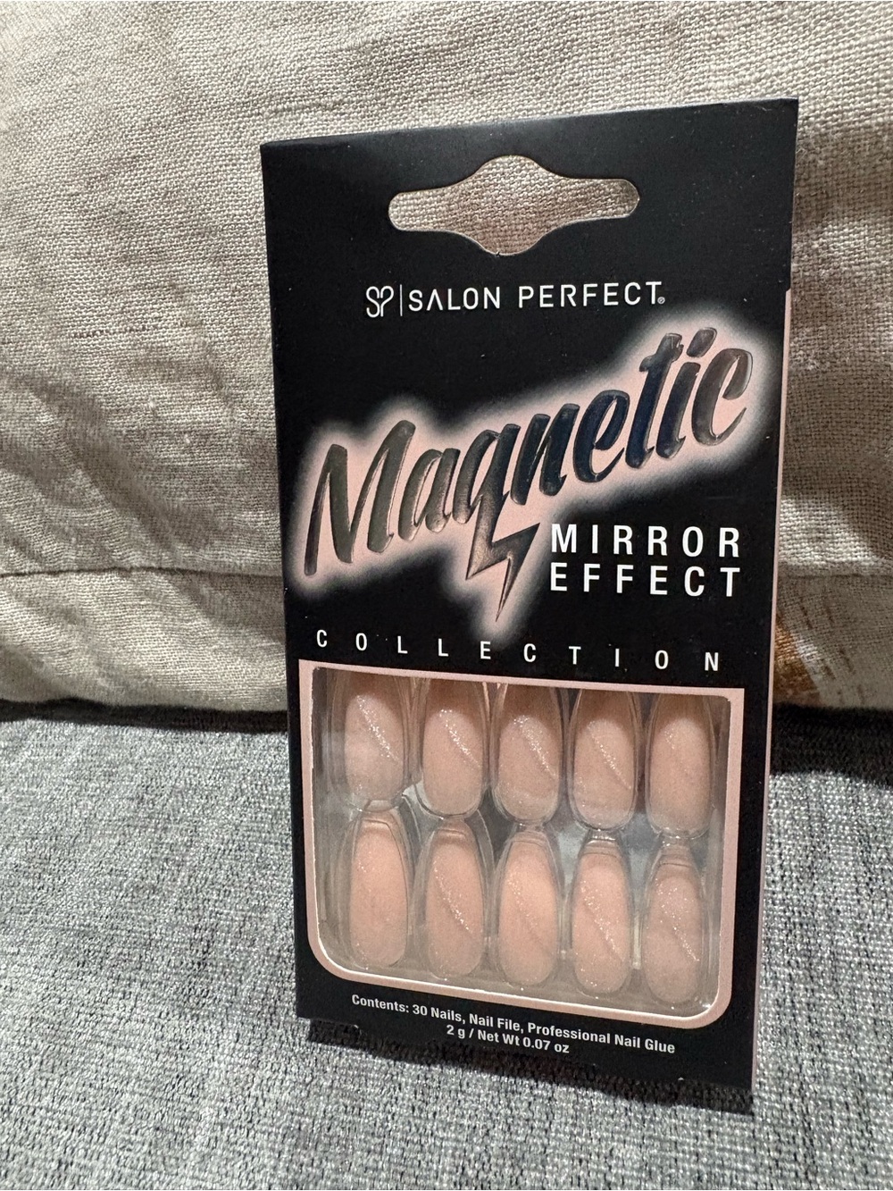 Salon Perfect Magnetic Mirror Effect Press-On Nails — Nude Pink Mirror